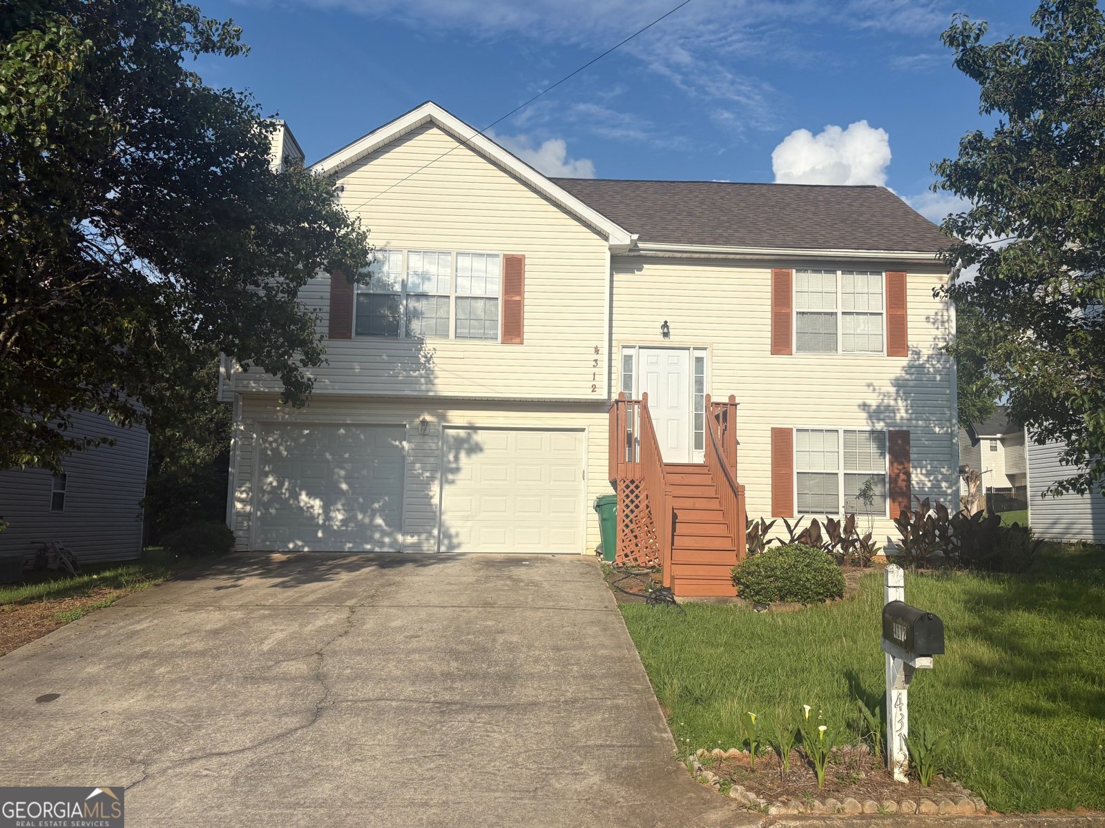 4312 Ward Bluff Drive Ellenwood - main photo