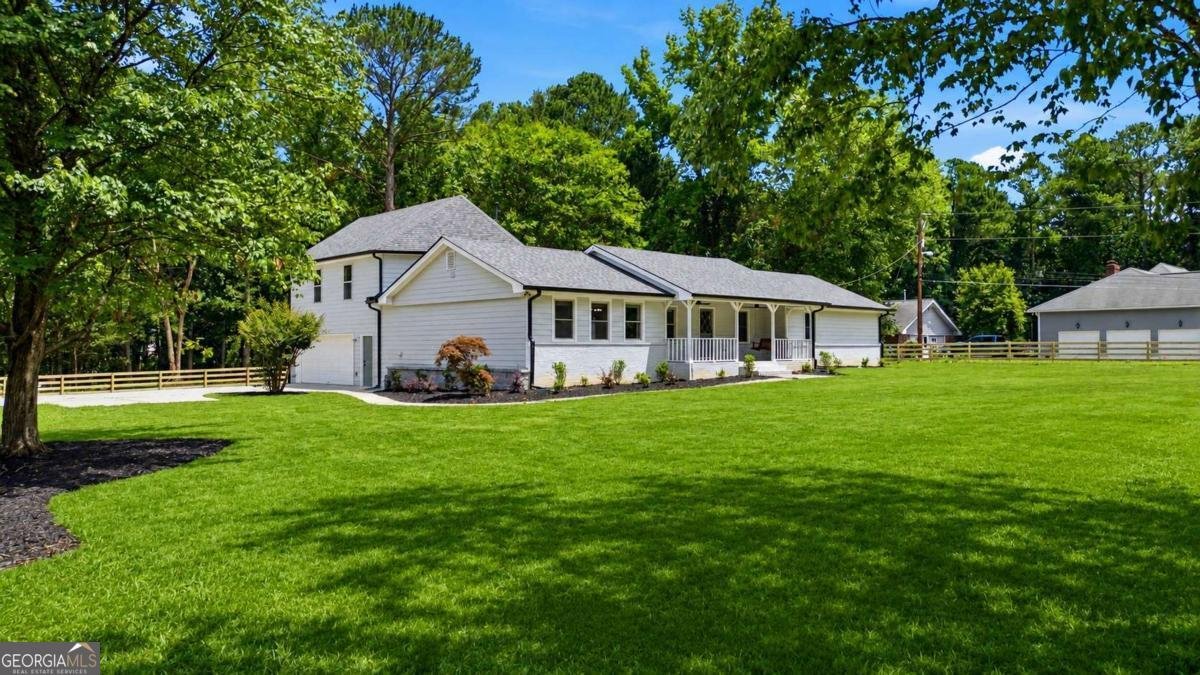 2450 tennyson trail Grayson - main photo
