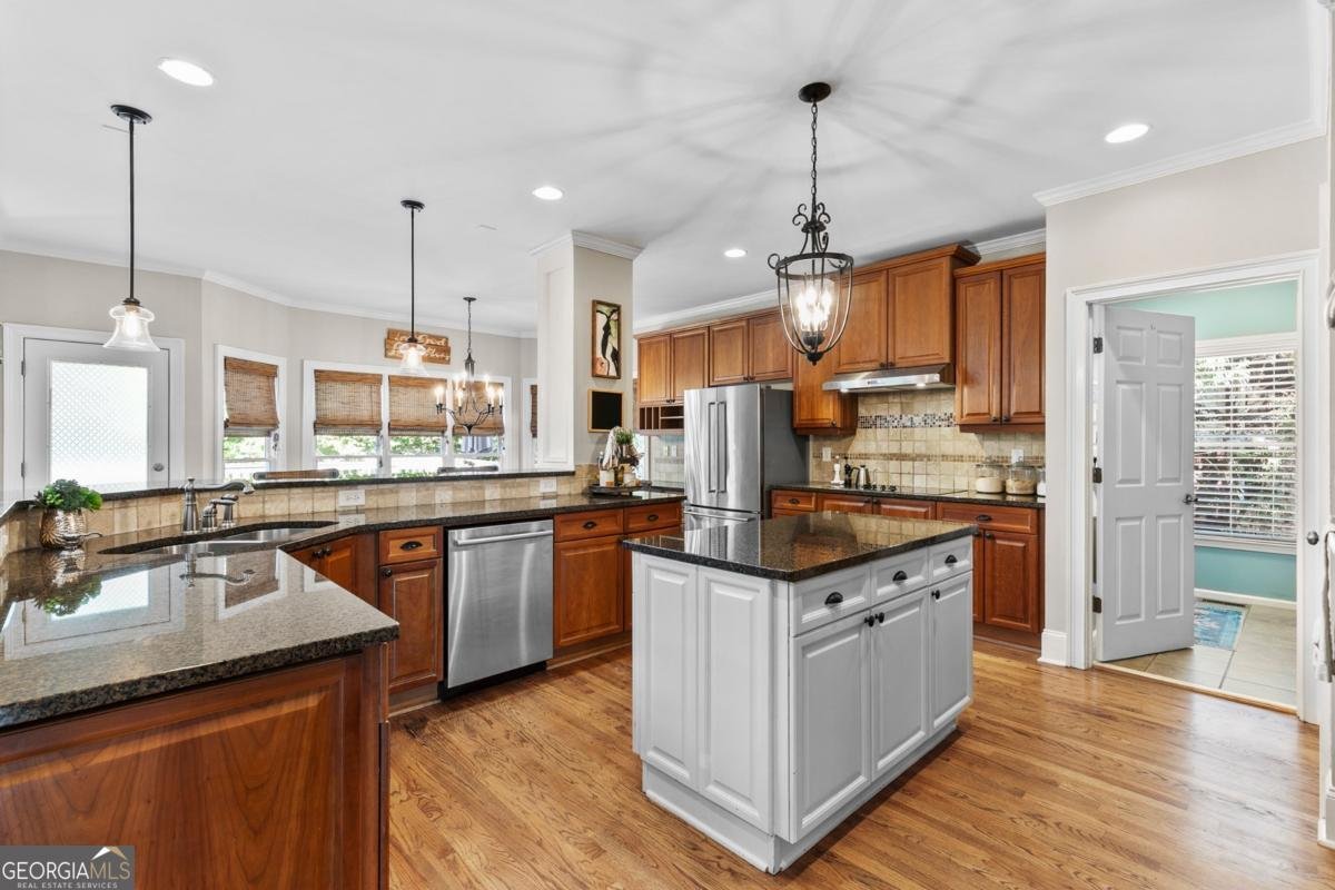 2461 Floral Valley Drive Dacula - Photo 11