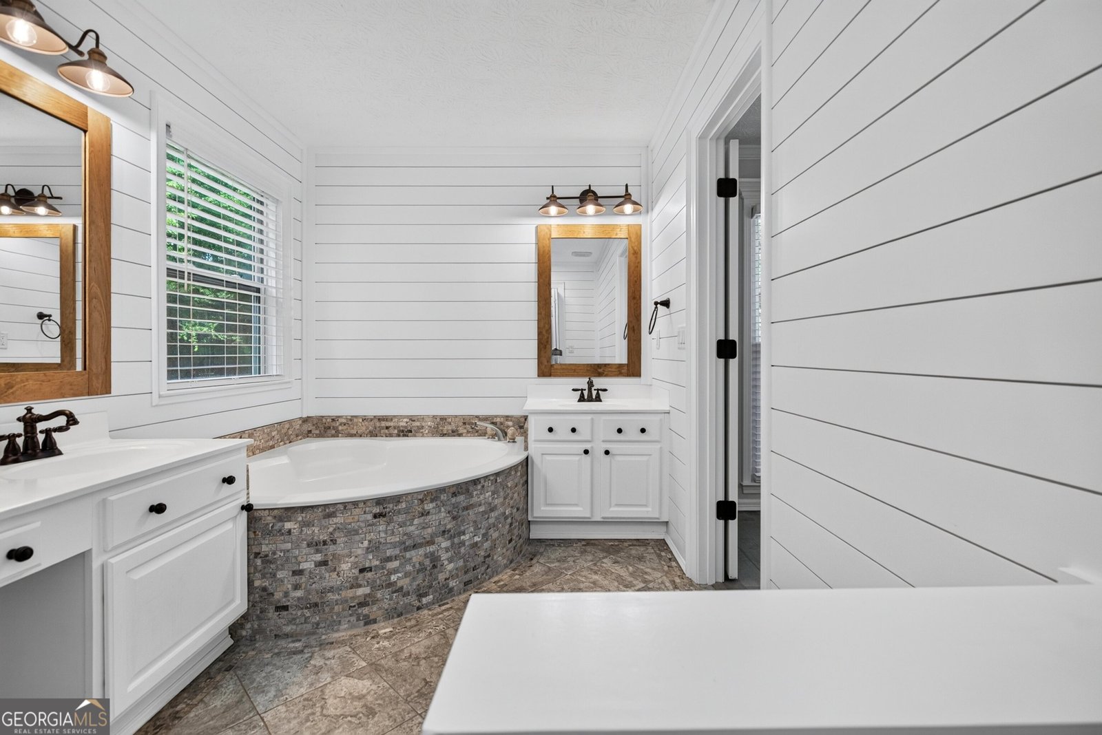 1327 Velvet Creek Way SW Marietta - Photo 27
