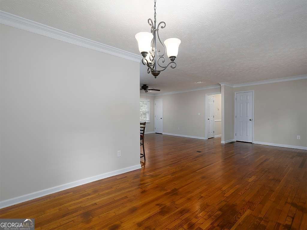 226 King David Drive Lilburn - Photo 10