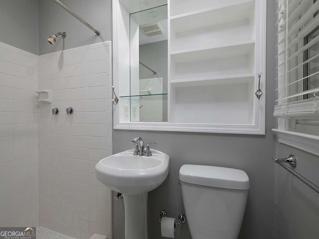 226 King David Drive Lilburn - Photo 21
