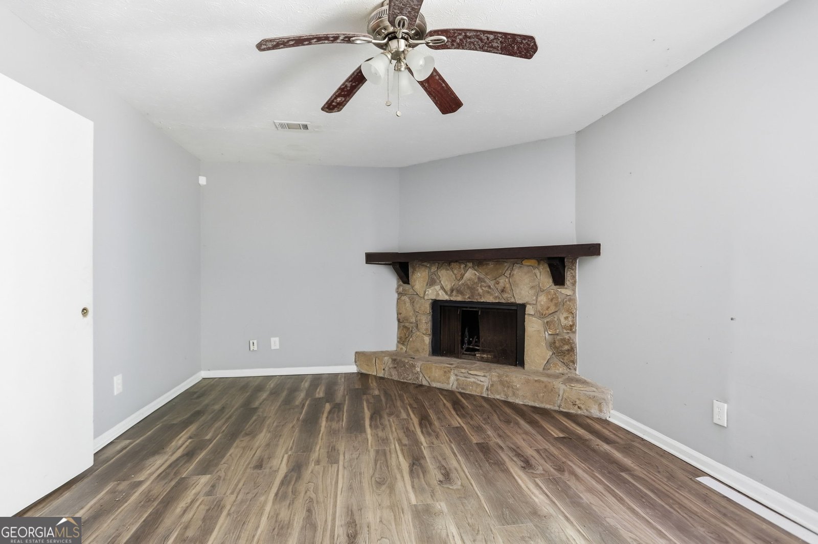 5389 Martins Crossing Road Stone Mountain - Photo 13