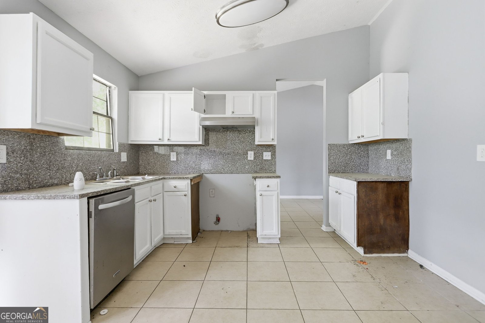 5389 Martins Crossing Road Stone Mountain - Photo 6