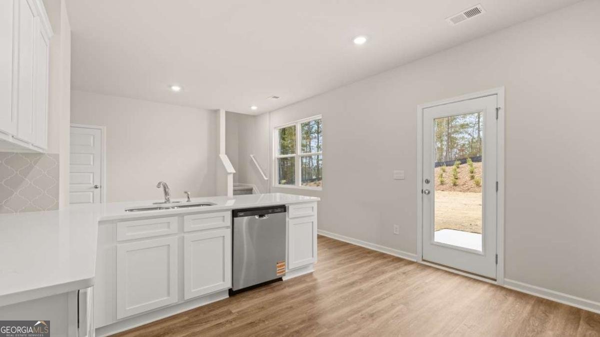 141 Holland Cove Winder - Photo 10