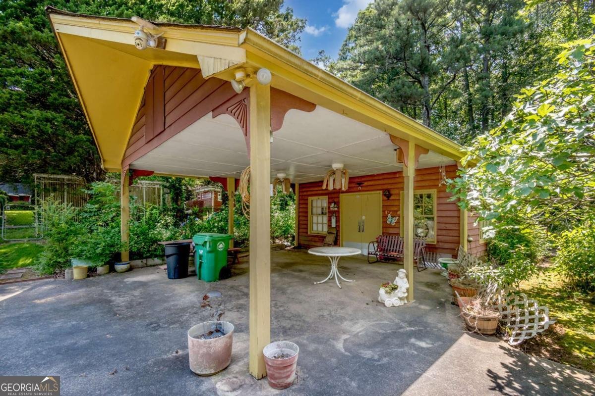 2218 Young Road Stone Mountain - Photo 10