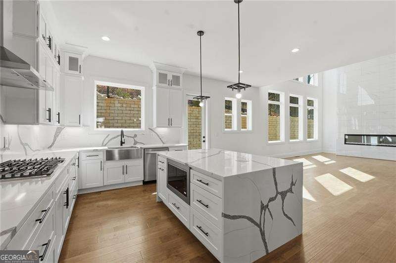 3915 Clifton Hill Court Cumming - Photo 8