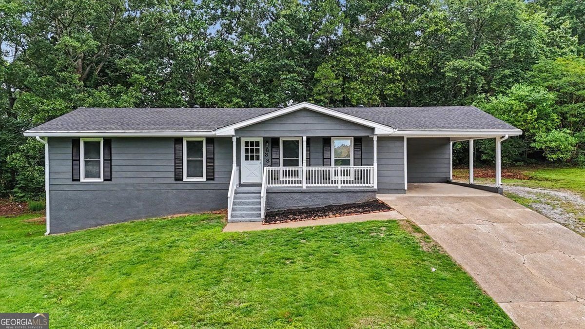 6380 Valhalla Drive Douglasville - main photo
