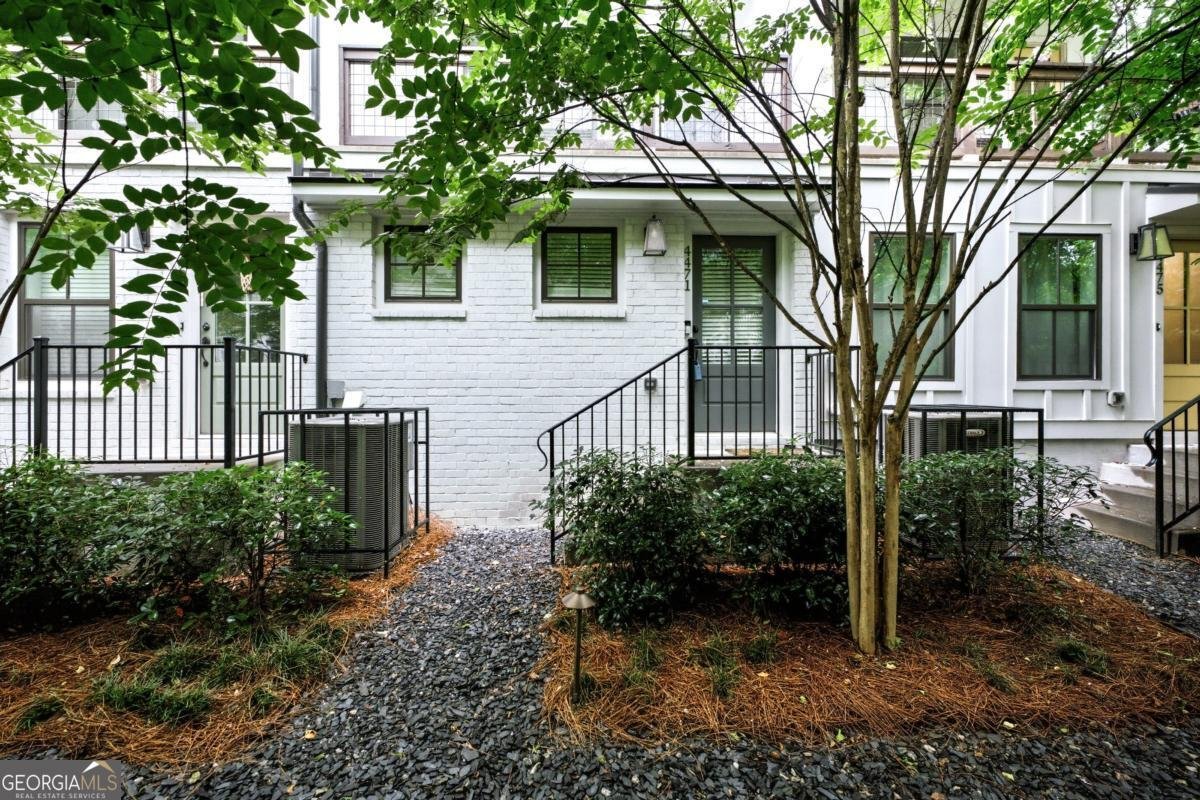 4471 Dandelion Lane Atlanta - main photo