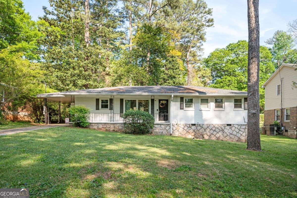 1428 Sandy Lane Decatur - main photo