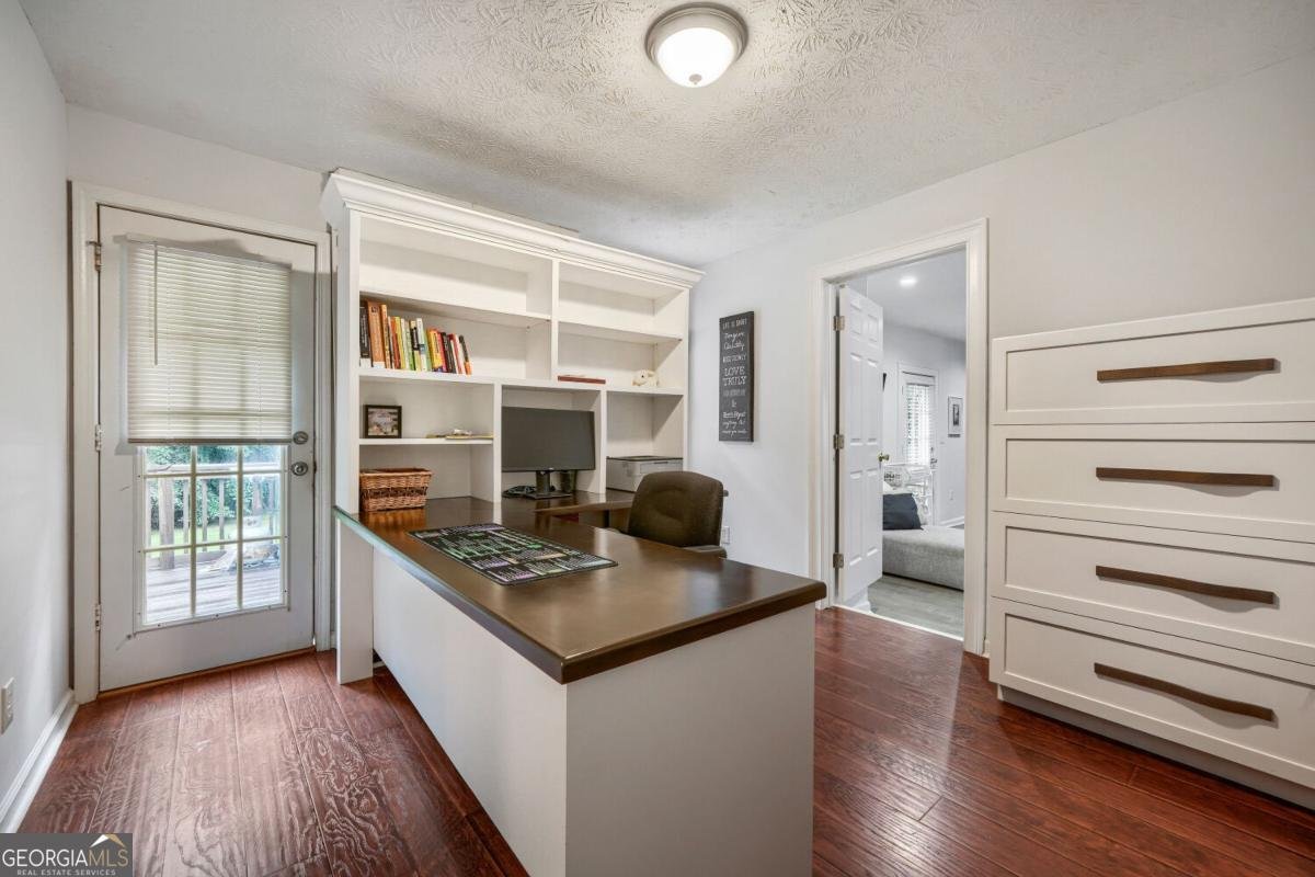 5042 Stephens Drive Lilburn - Photo 7