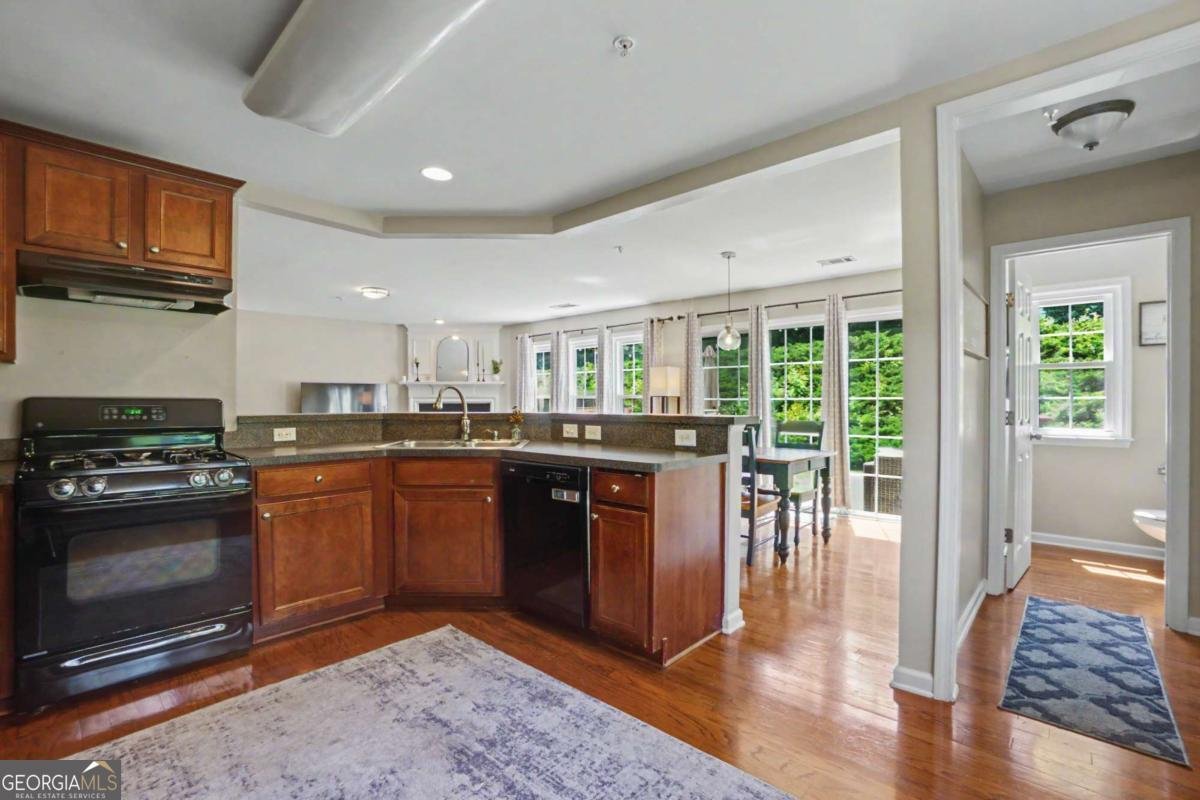 347 Balaban Circle Woodstock - Photo 13