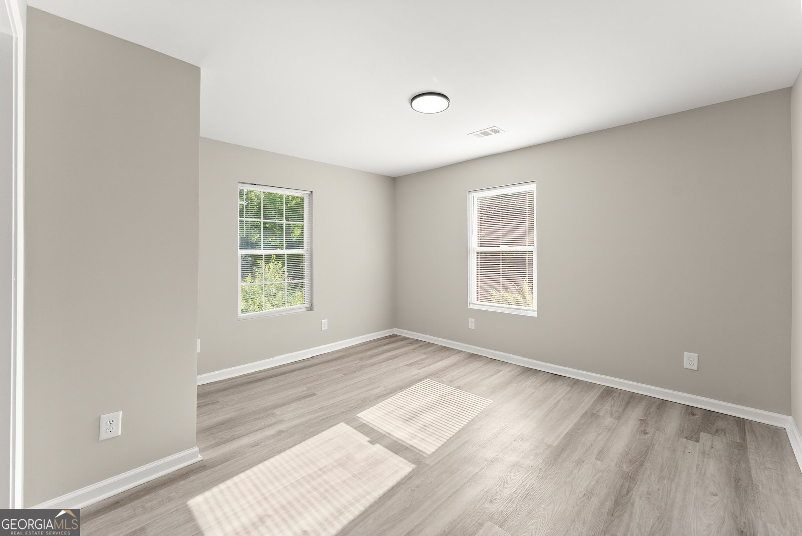 239 Currahee Street Toccoa - Photo 11