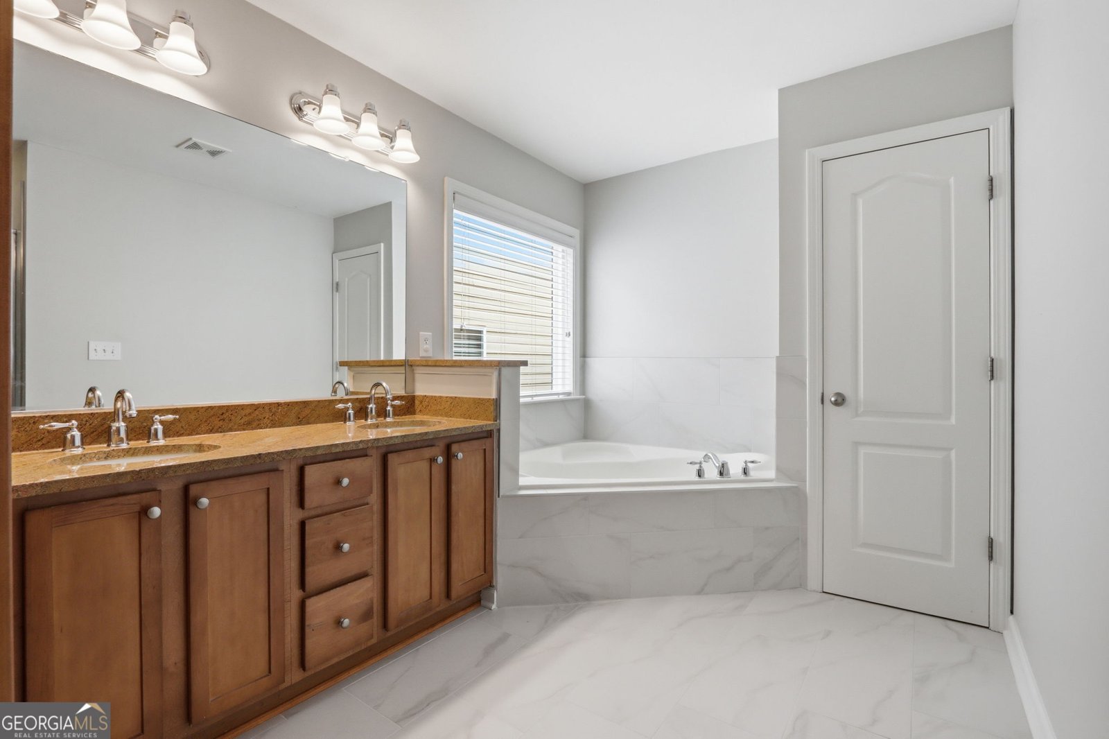 3480 Archgate Court Milton - Photo 15
