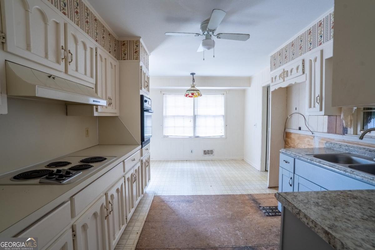 1334 Sherri Lane Sugar Hill - Photo 16