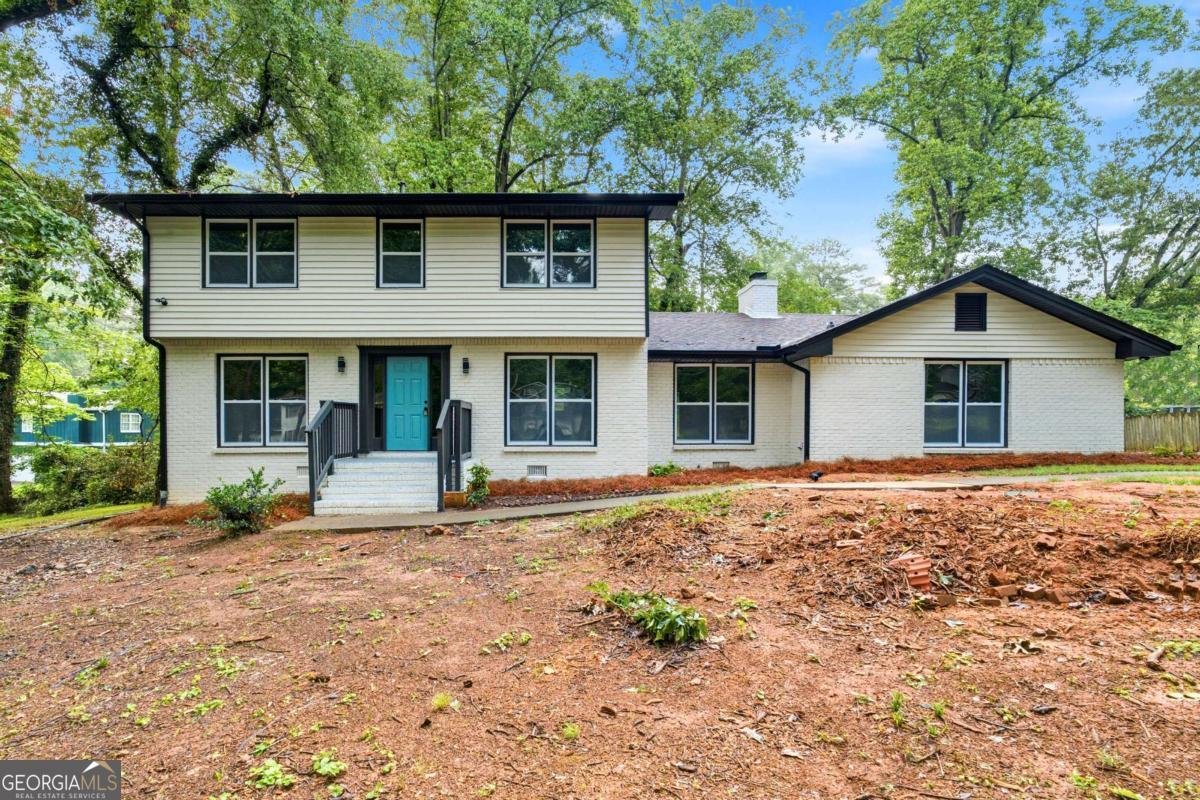 648 Bralorne Drive Stone Mountain - main photo