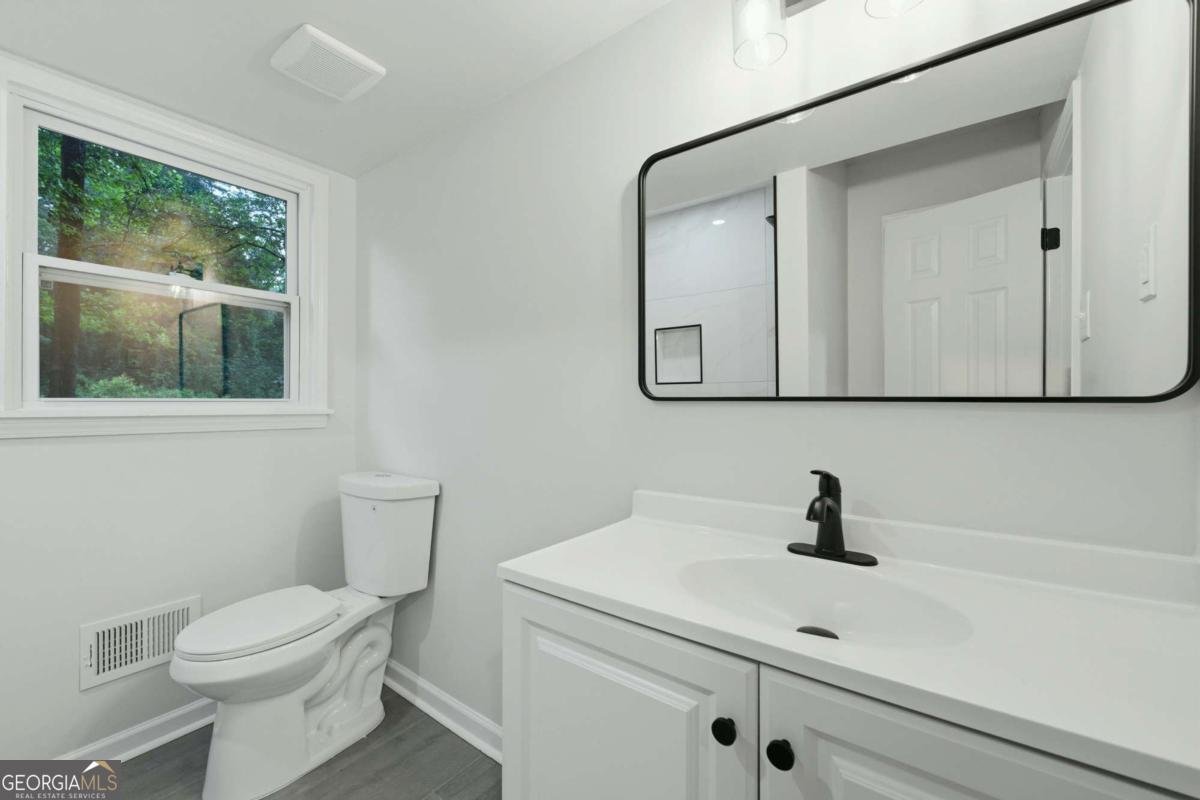 648 Bralorne Drive Stone Mountain - Photo 14