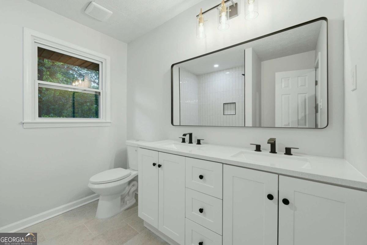 648 Bralorne Drive Stone Mountain - Photo 15
