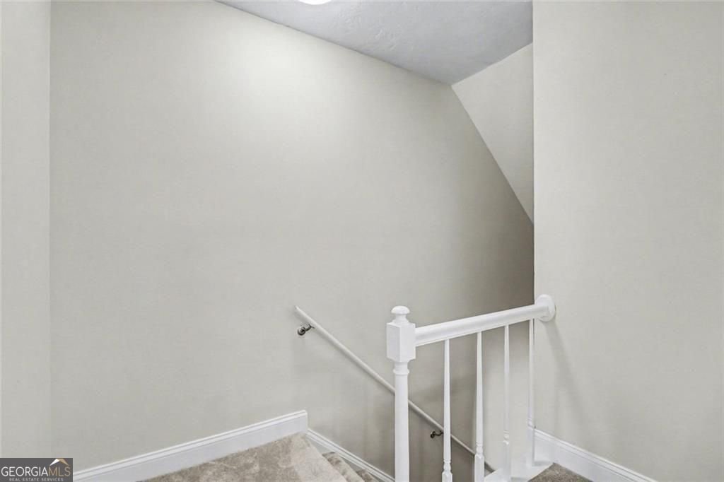 161 Holcomb Ferry Road Roswell - Photo 12