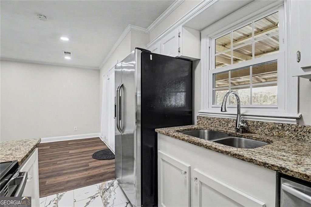 161 Holcomb Ferry Road Roswell - Photo 9