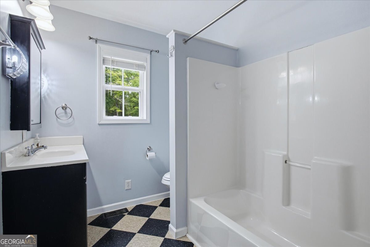 267 Joe Cox Road Sharpsburg - Photo 32