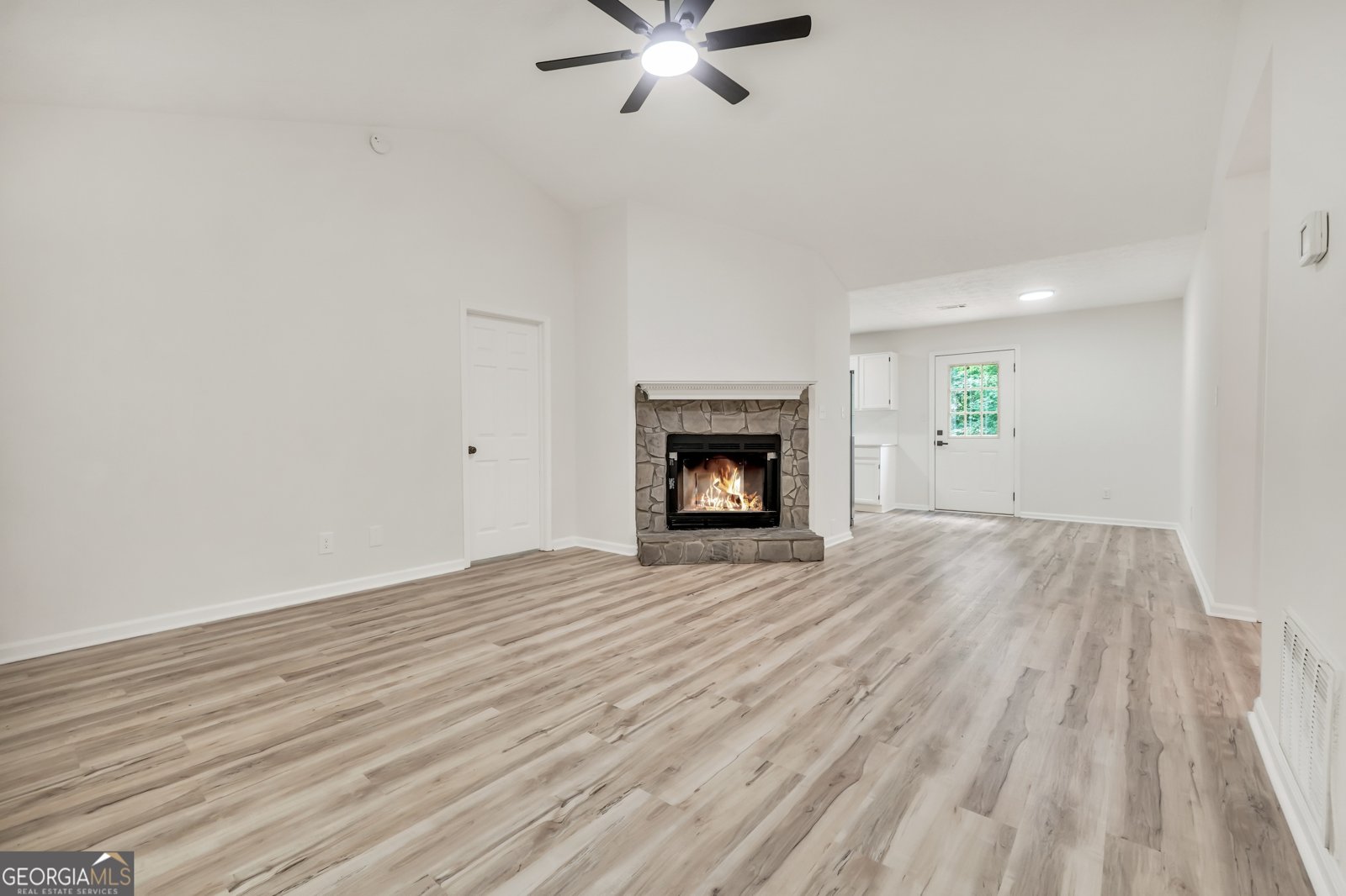 243 Mimosa Lane Stockbridge - Photo 8