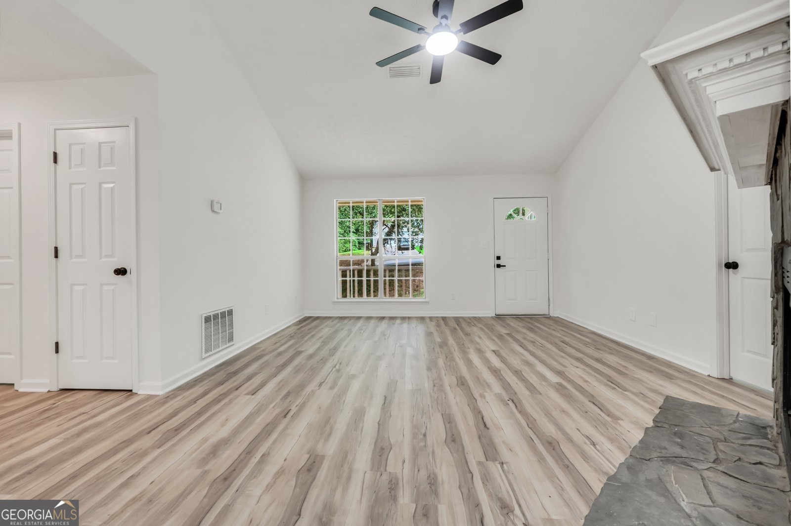 243 Mimosa Lane Stockbridge - Photo 9