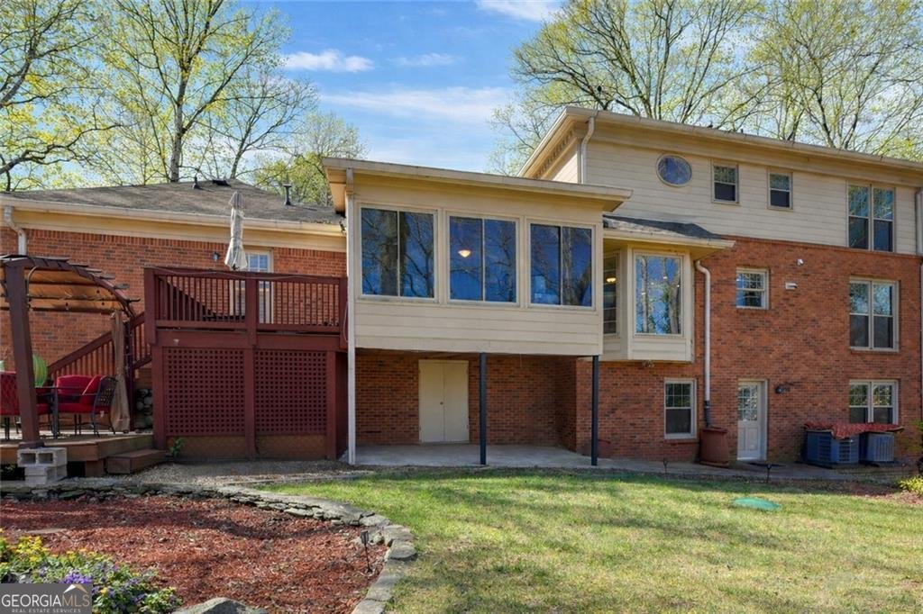 5027 Castlewood Drive Lilburn - Photo 36
