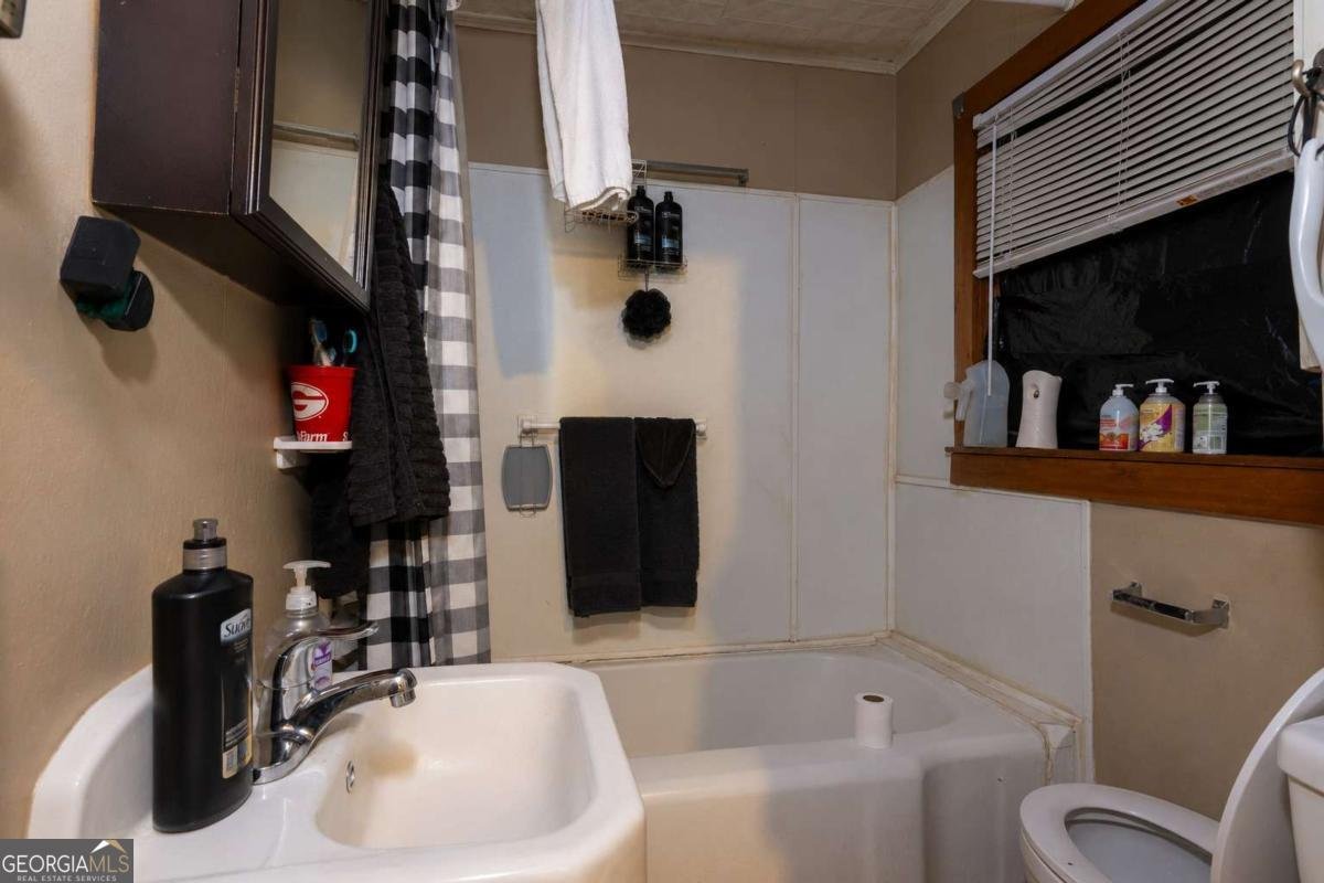 636 Elmwood Street Canton - Photo 10
