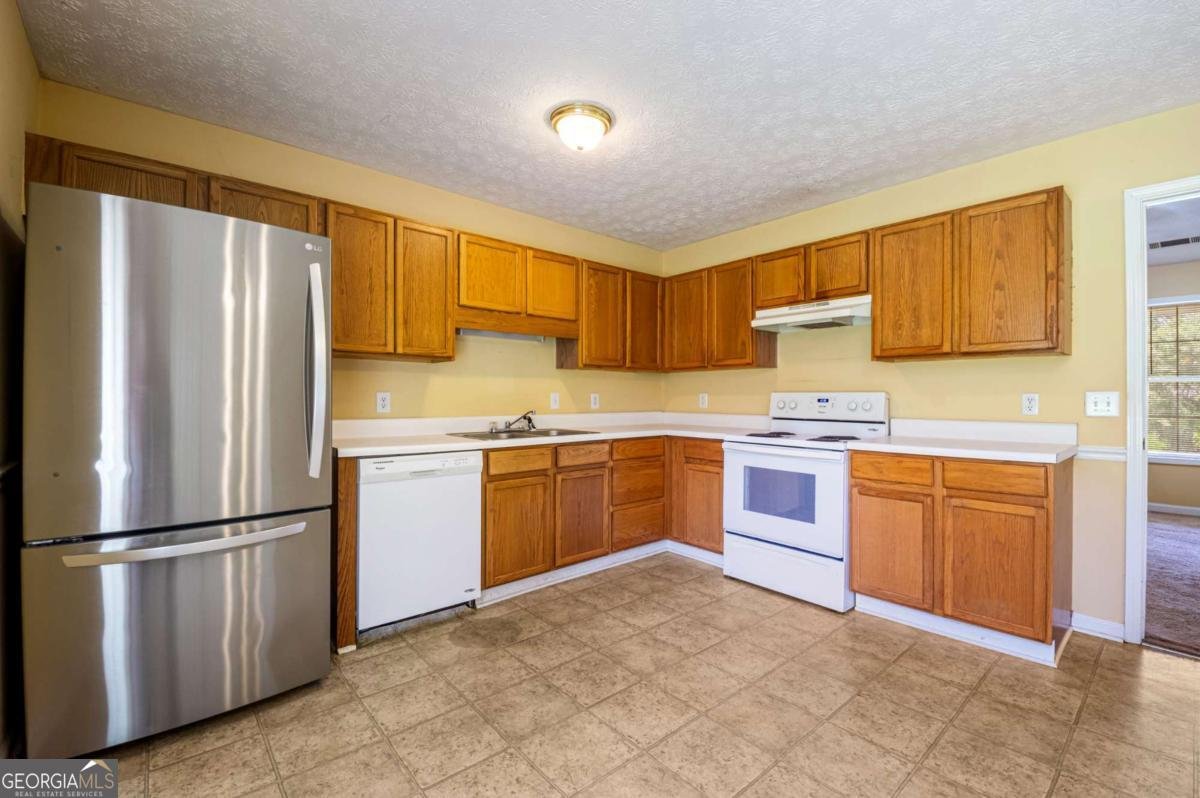 2027 Providence Roads Statham - Photo 10