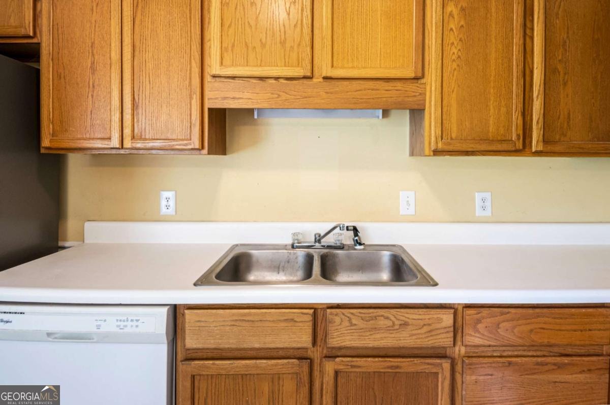 2027 Providence Roads Statham - Photo 13