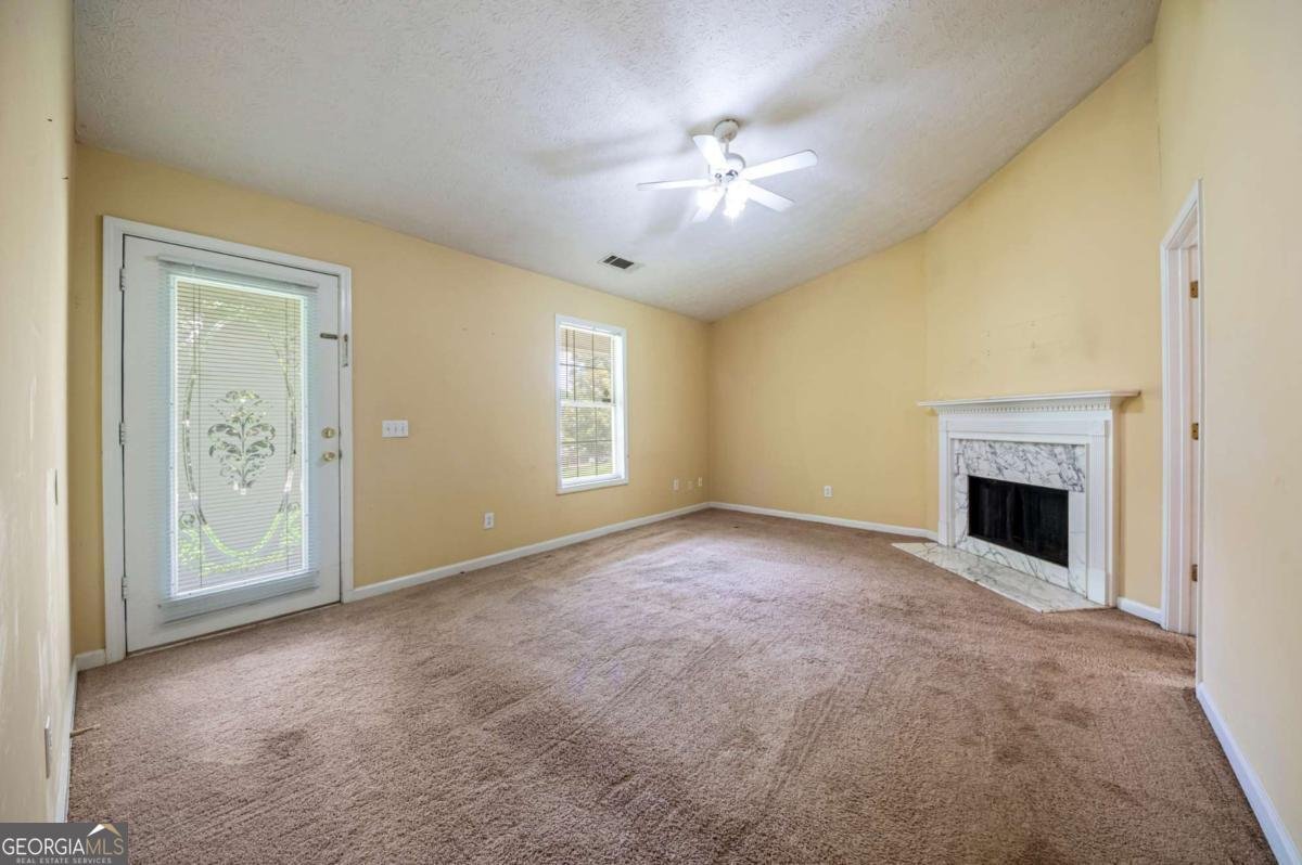 2027 Providence Roads Statham - Photo 7