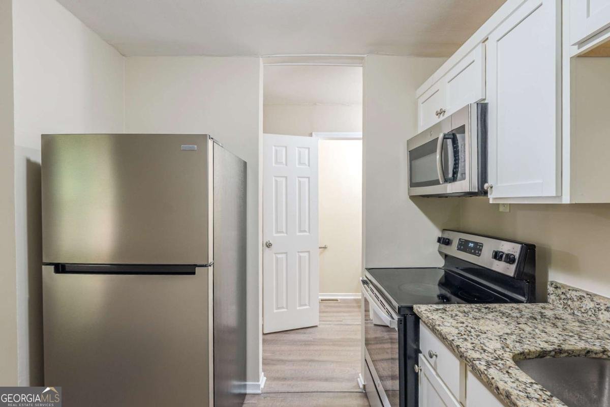 2406 Swallow Circle Atlanta - Photo 11
