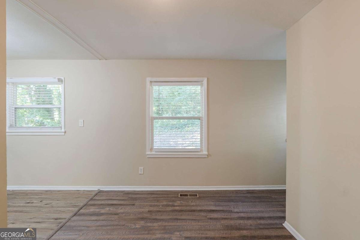 2406 Swallow Circle Atlanta - Photo 8
