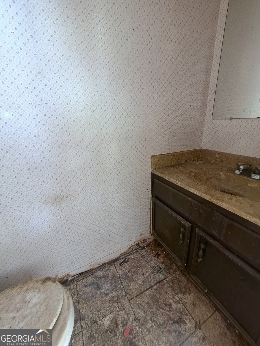 156 Governors Drive Forest Park - Photo 11