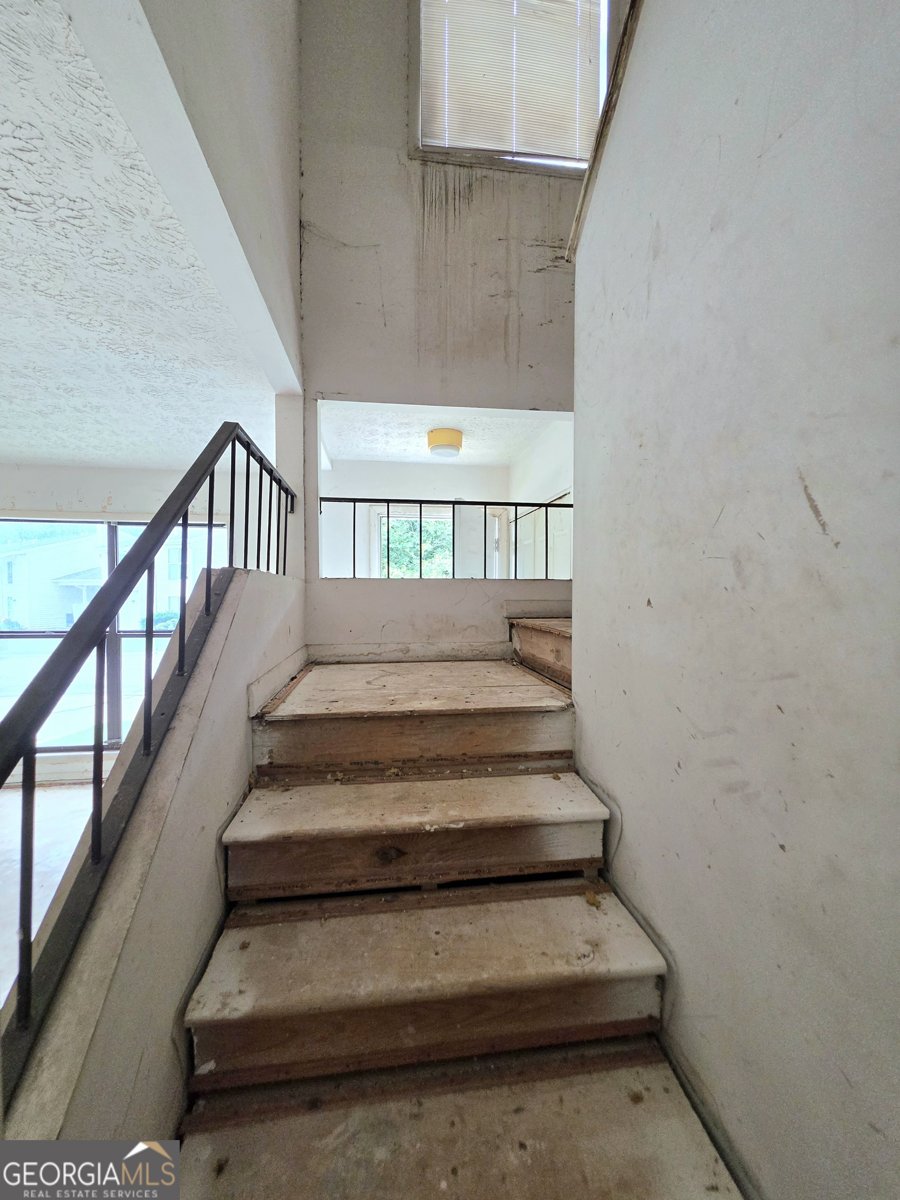 156 Governors Drive Forest Park - Photo 12