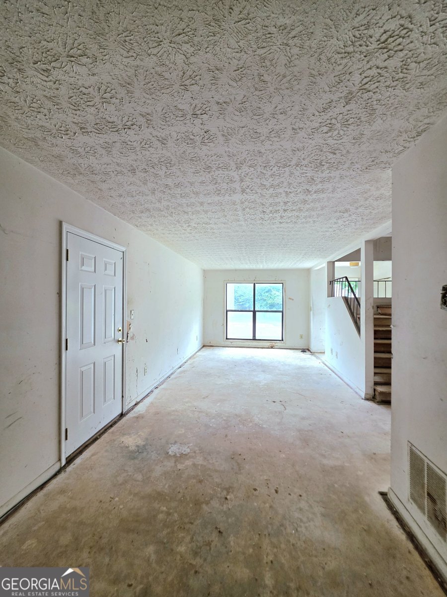 156 Governors Drive Forest Park - Photo 6