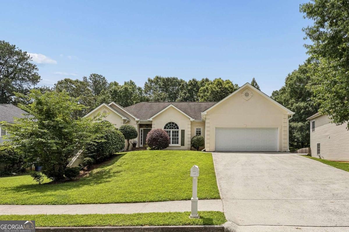 4215 Meek Road Powder Springs - main photo