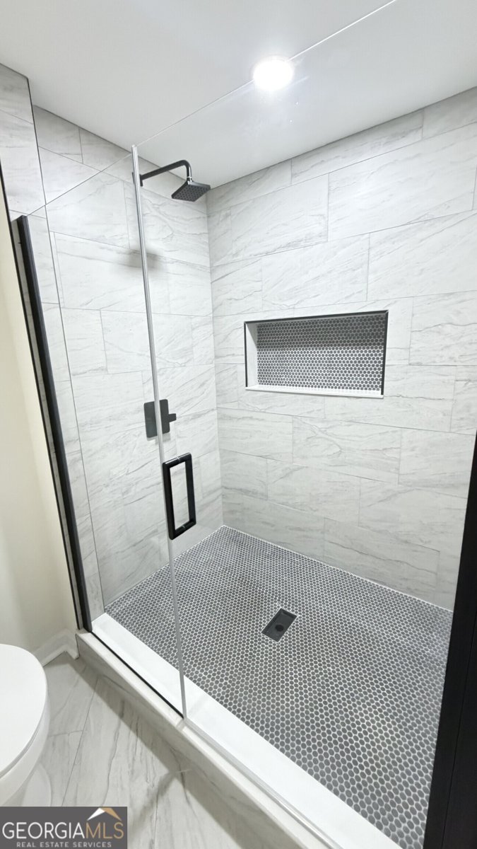 5698 CRESTWOOD Drive Stone Mountain - Photo 11