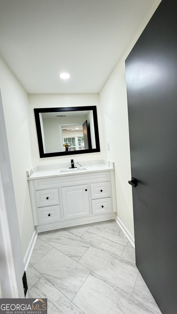 5698 CRESTWOOD Drive Stone Mountain - Photo 12