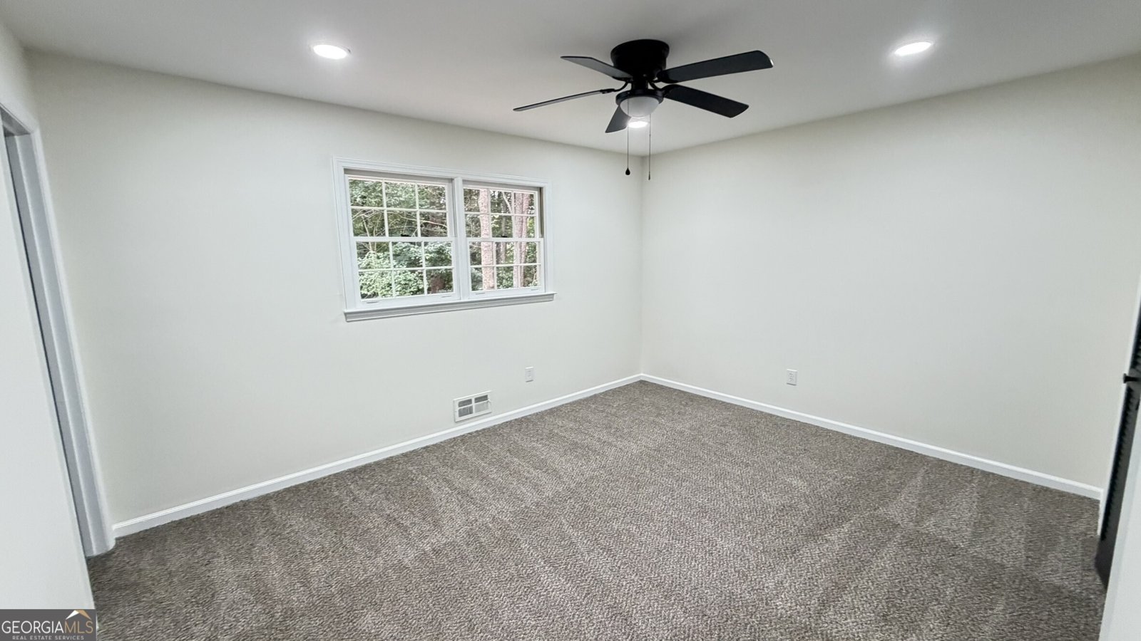 5698 CRESTWOOD Drive Stone Mountain - Photo 17