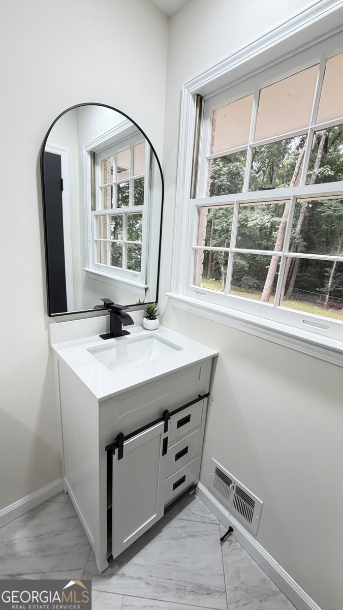 5698 CRESTWOOD Drive Stone Mountain - Photo 21