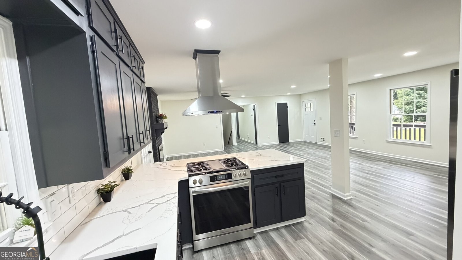 5698 CRESTWOOD Drive Stone Mountain - Photo 7