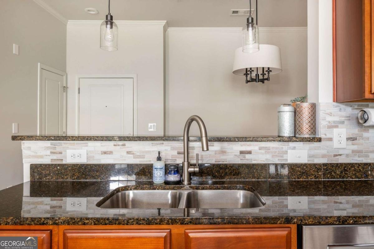 7265 Glisten Avenue Atlanta - Photo 13