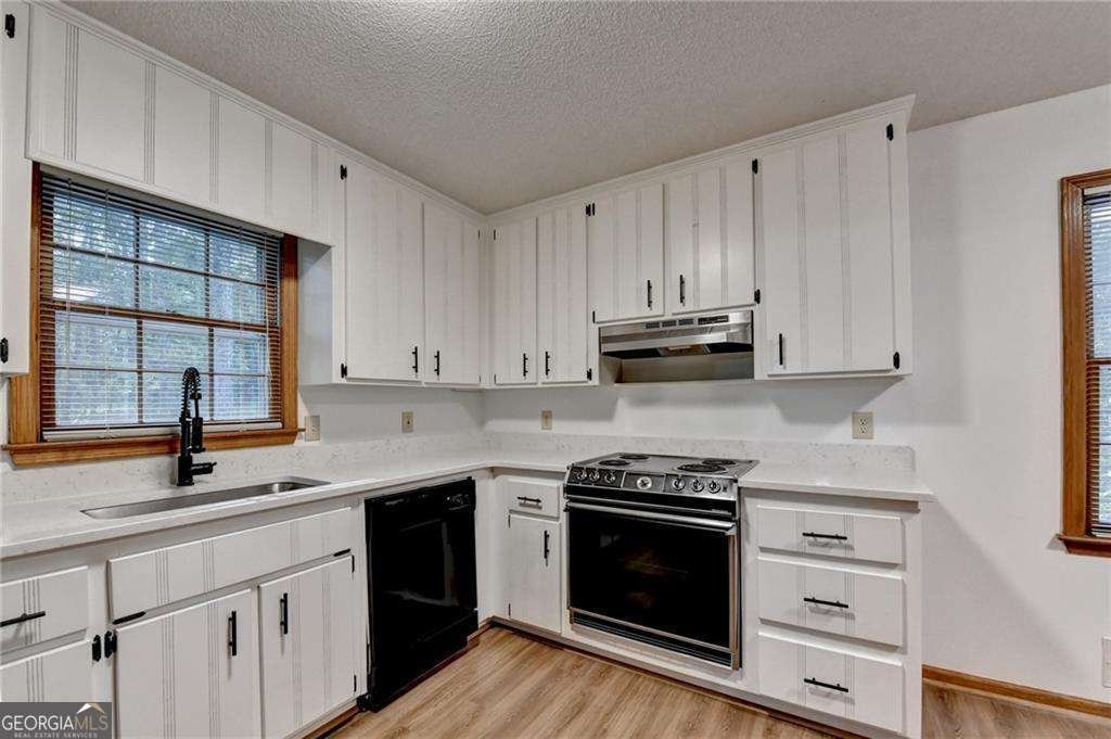 214 Valley Brook Drive Woodstock - Photo 11