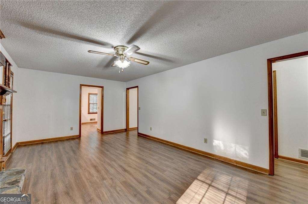 214 Valley Brook Drive Woodstock - Photo 16