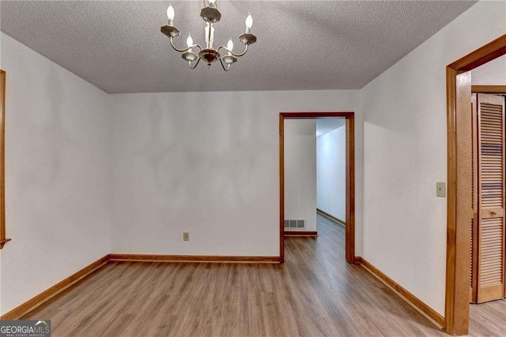 214 Valley Brook Drive Woodstock - Photo 6