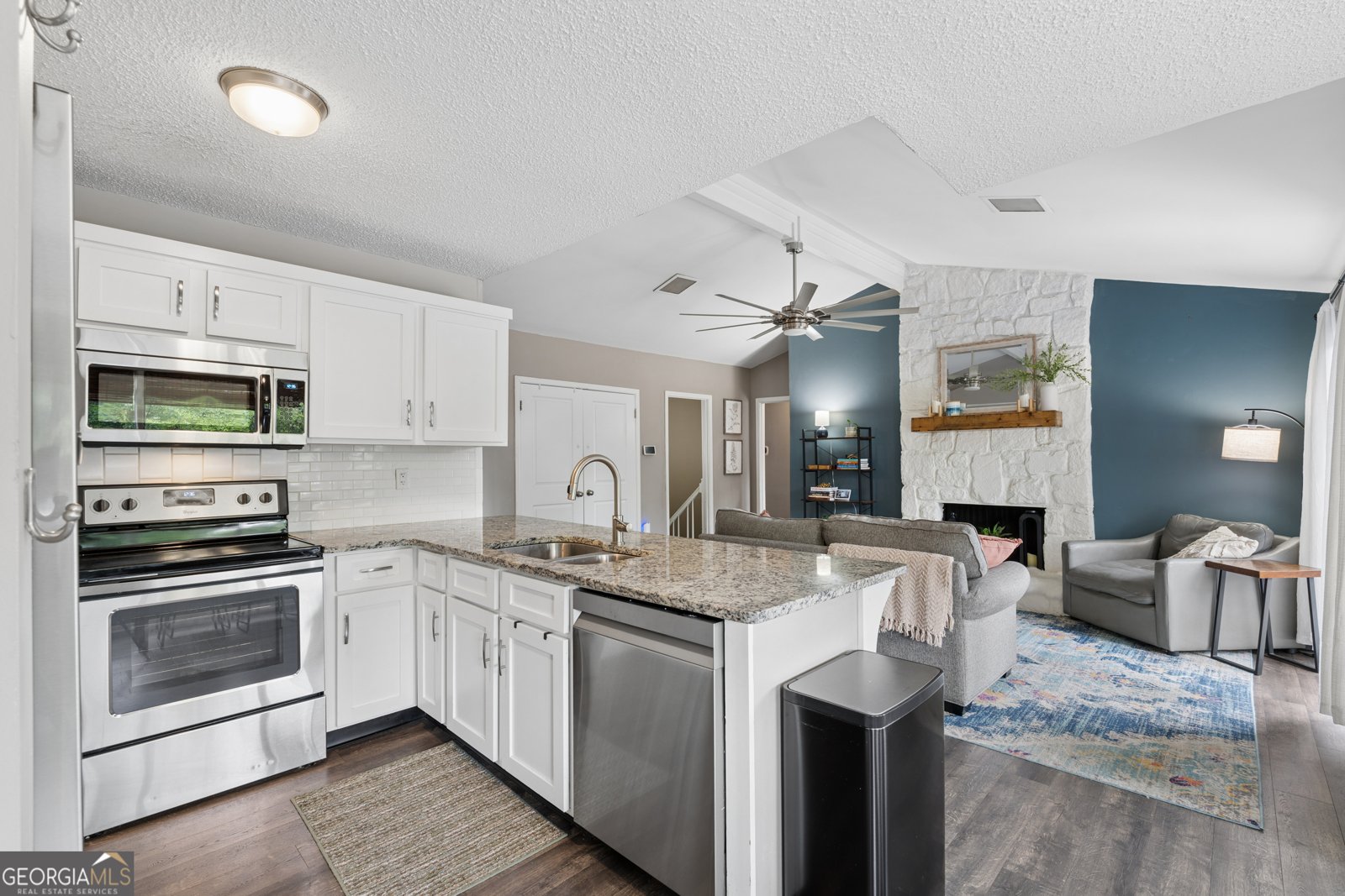 507 Angie Way Lilburn - Photo 11