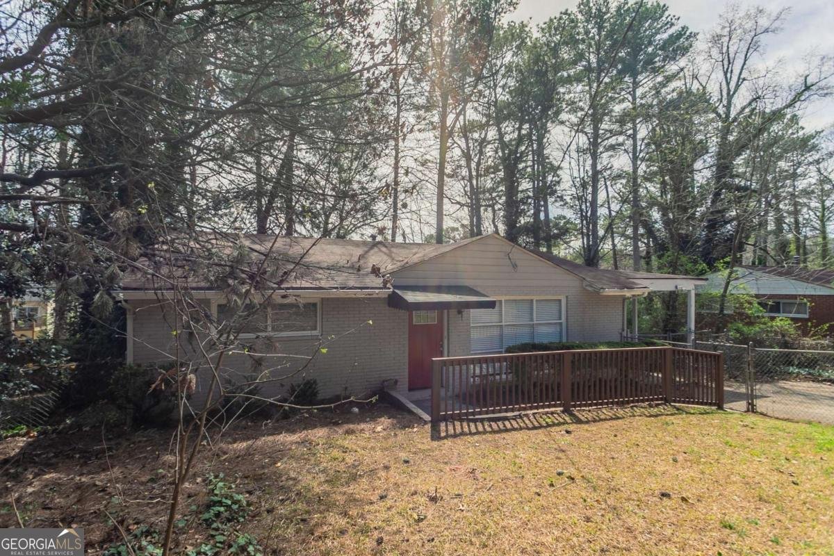 3425 Longleaf Drive Decatur - main photo