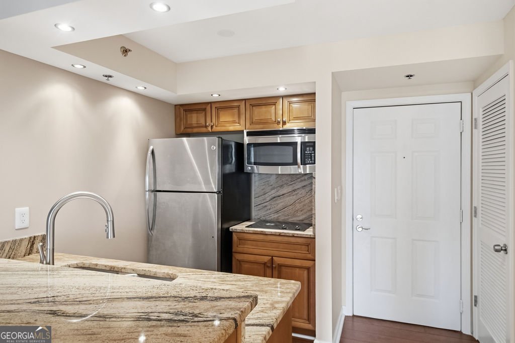 795 Hammond Drive Sandy Springs - Photo 11